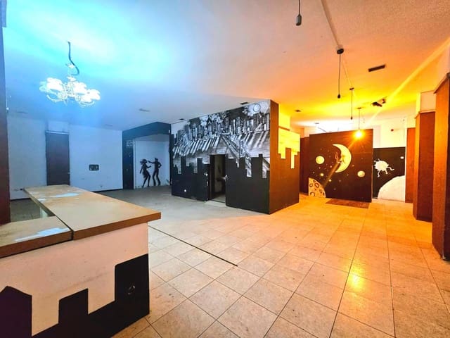 Local Comercial en Las Palmas de Gran Canaria en venta - 205.000 € (Ref: 9447144)