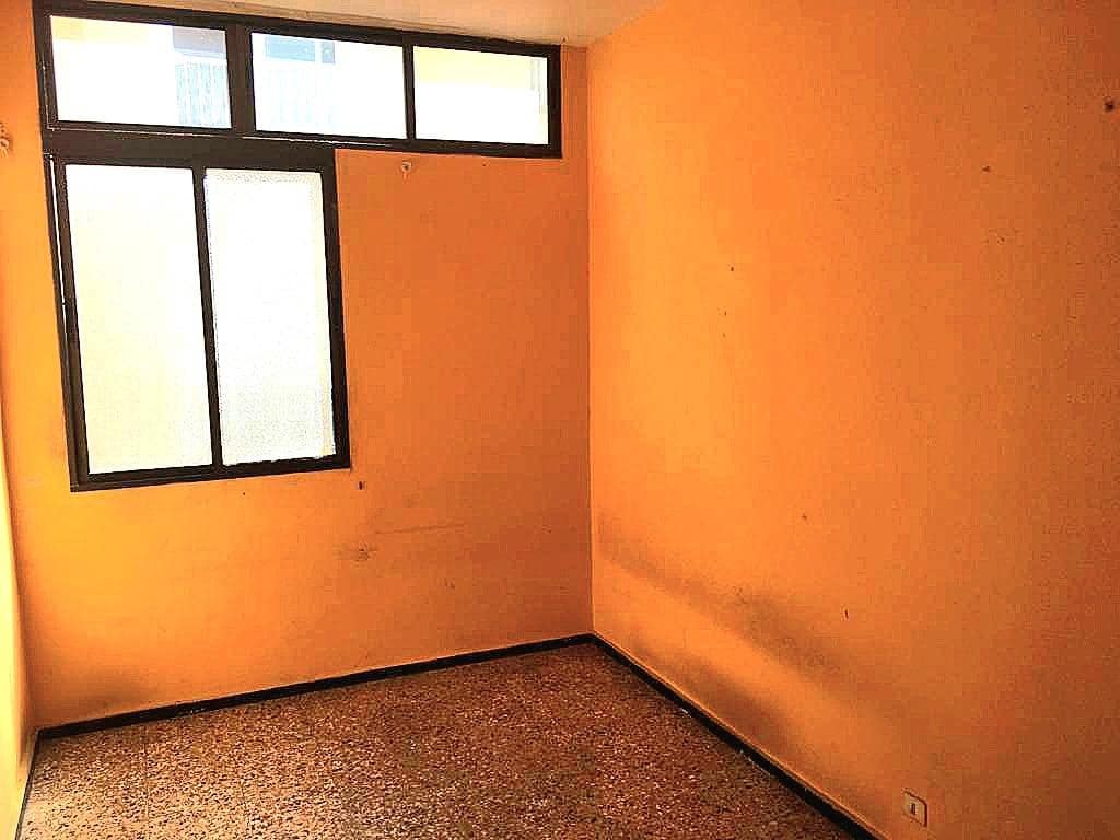 4 sovrum Lägenhet till salu i Las Palmas de Gran Canaria - 152 000 € (Ref: 9447145)