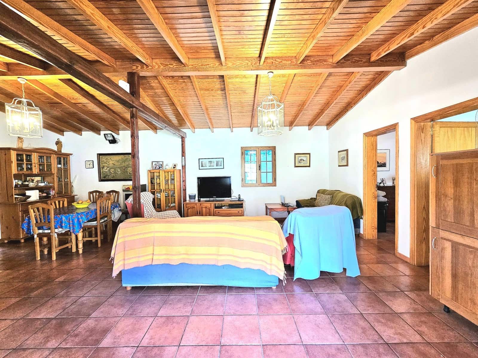 2 bedroom Finca/Country House for sale in La Aldea de San Nicolas with garage - € 900,000 (Ref: 9447146)