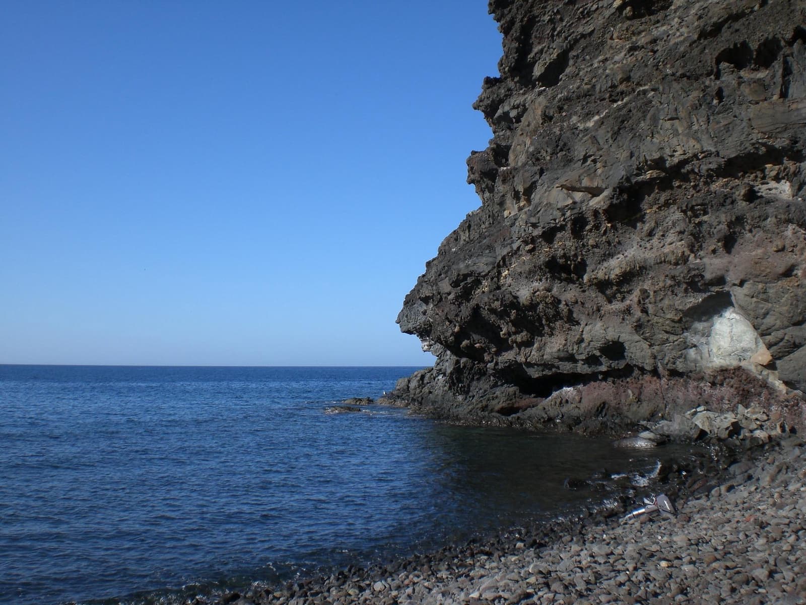 2 bedroom Finca/Country House for sale in La Aldea de San Nicolas with garage - € 900,000 (Ref: 9447146)