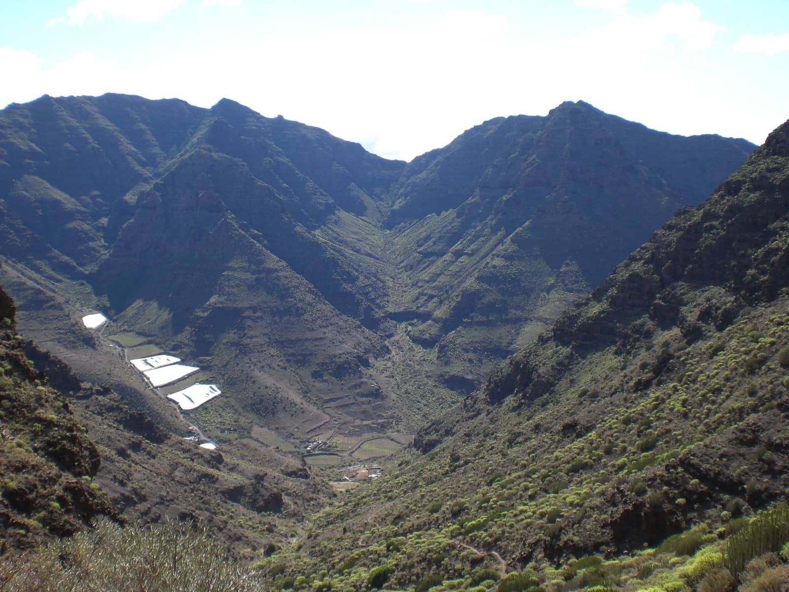 2 bedroom Finca/Country House for sale in La Aldea de San Nicolas with garage - € 900,000 (Ref: 9447146)