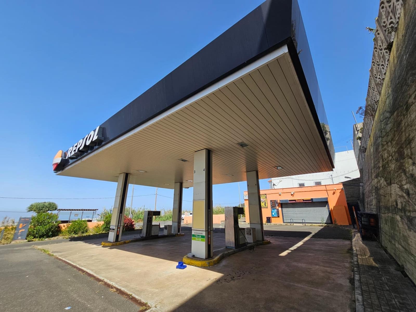 Business for sale in Santa Maria de Guia de Gran Canaria - € 449,000 (Ref: 9447147)