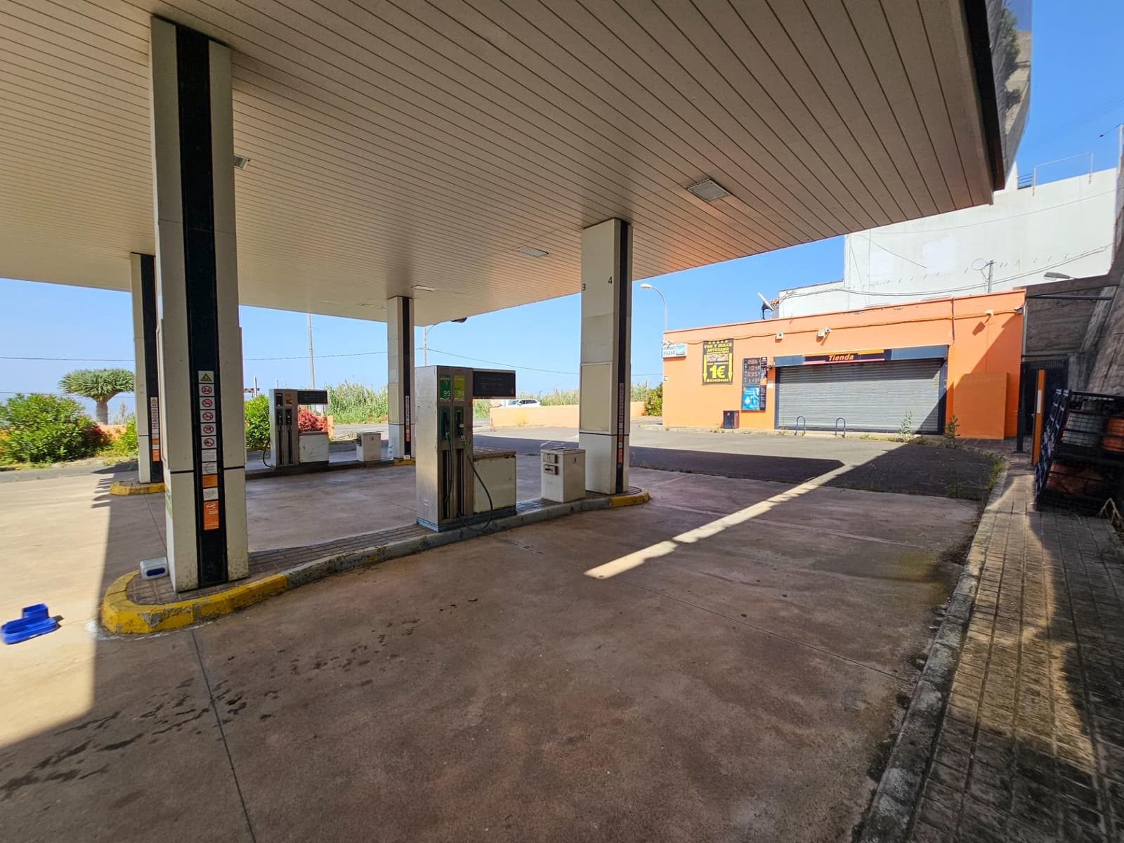 Business for sale in Santa Maria de Guia de Gran Canaria - € 449,000 (Ref: 9447147)