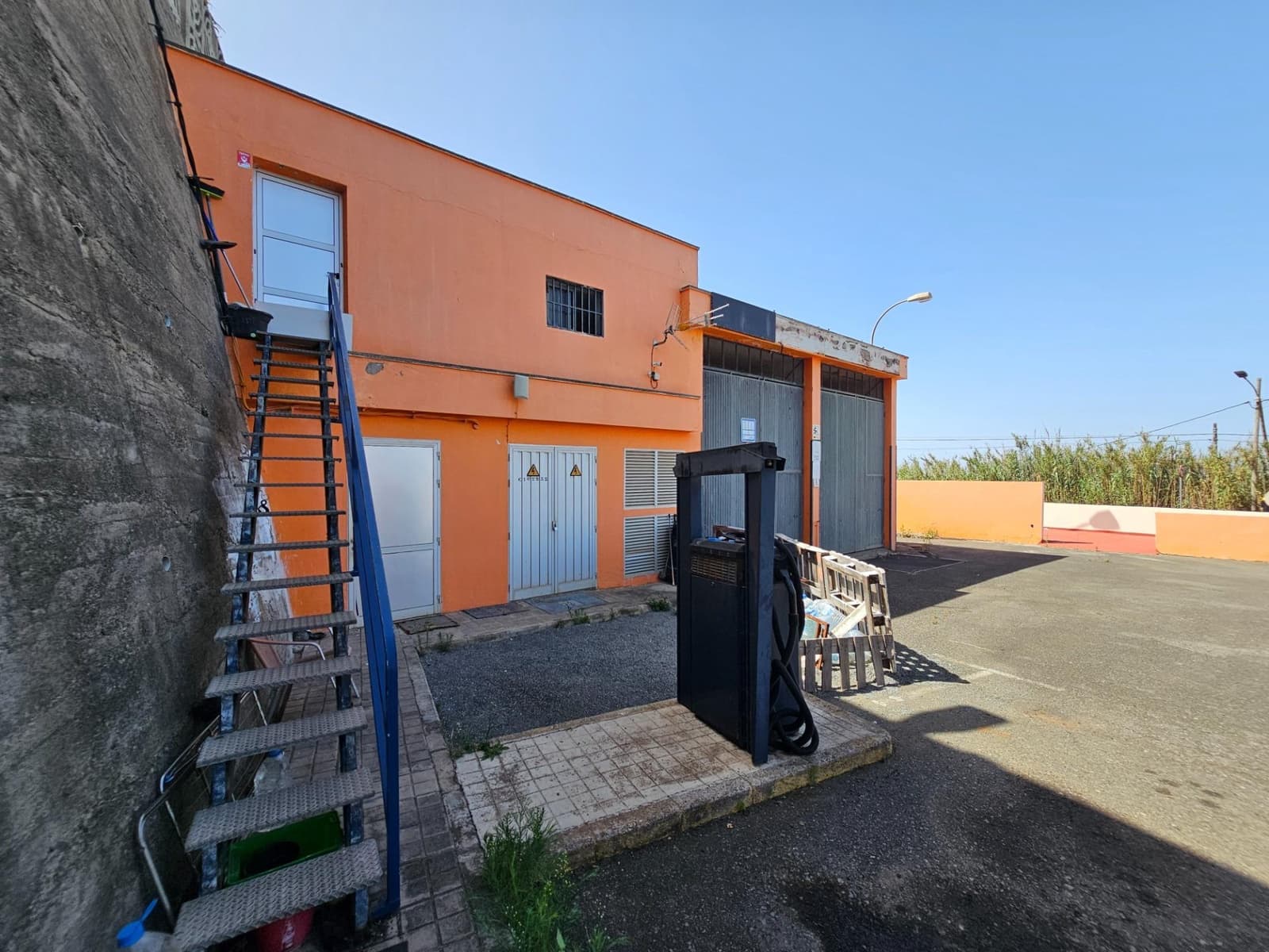 Business for sale in Santa Maria de Guia de Gran Canaria - € 449,000 (Ref: 9447147)