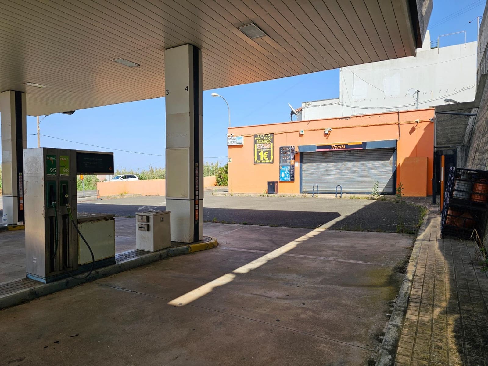 Business for sale in Santa Maria de Guia de Gran Canaria - € 449,000 (Ref: 9447147)