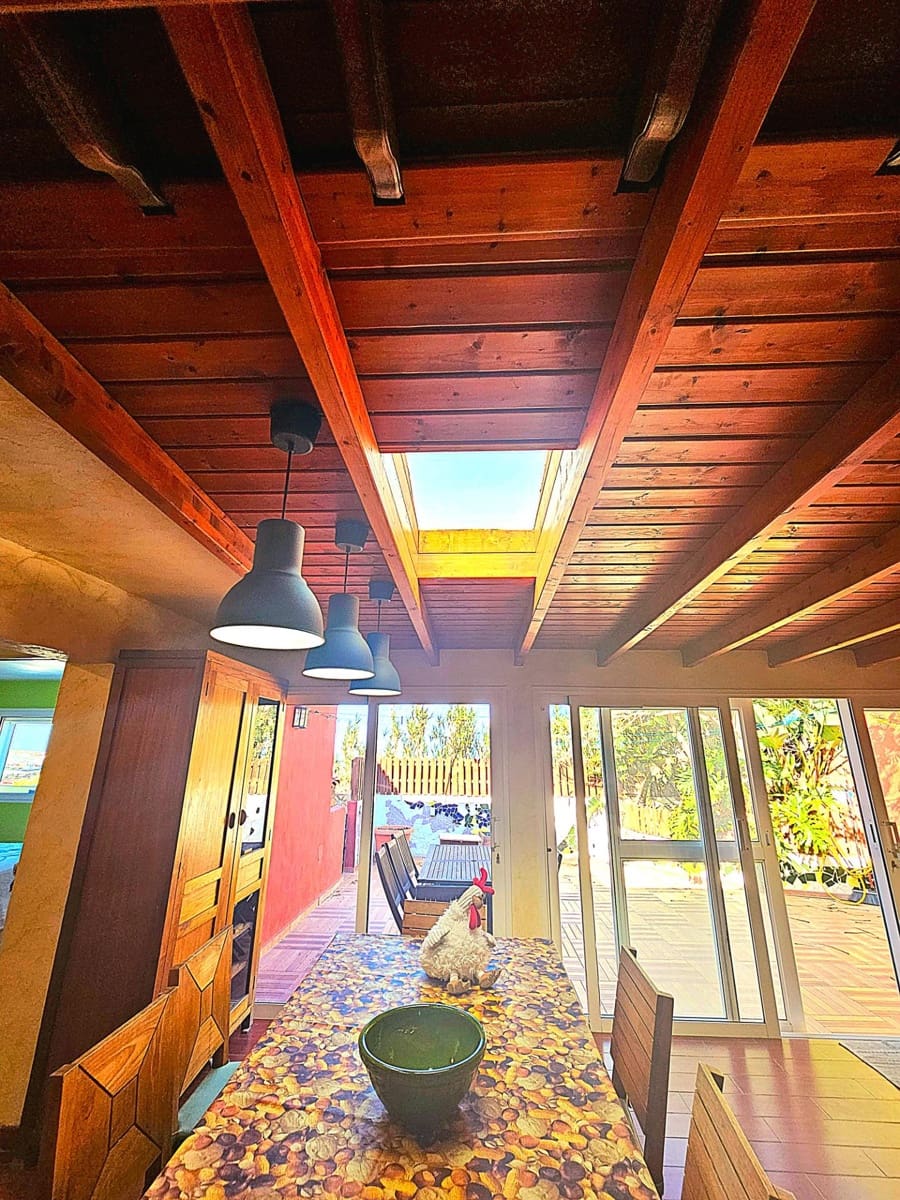 2 bedroom Villa for sale in Telde with garage - € 295,000 (Ref: 9447149)