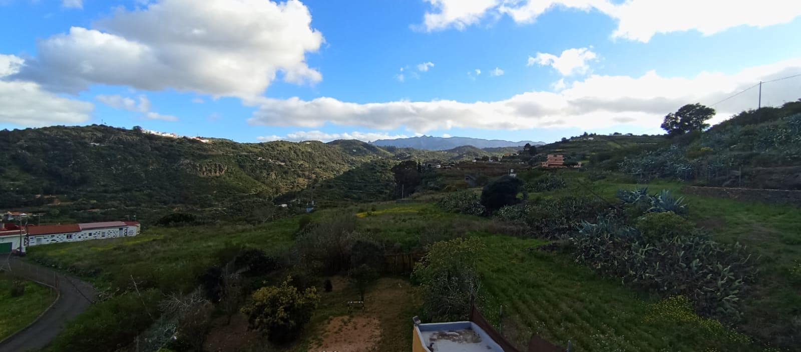 6 bedroom Villa for sale in San Lorenzo with garage - € 525,000 (Ref: 9447152)