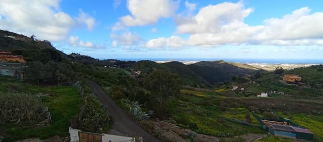 6 bedroom Villa for sale in San Lorenzo, Las Palmas de Gran Canaria with garage - € 525,000 (Ref: 9447152)