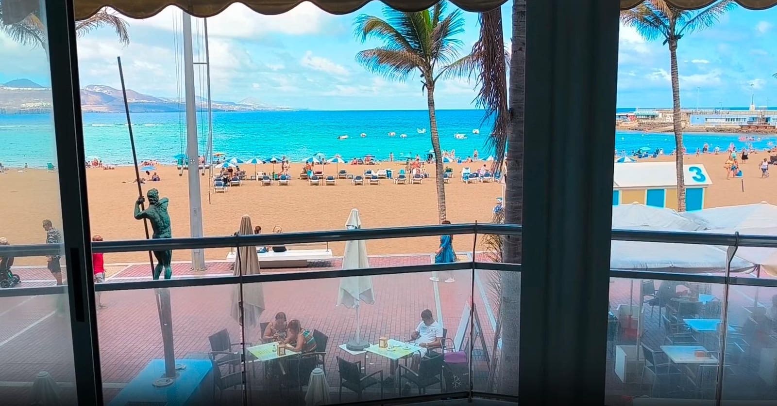 3 bedroom Flat for sale in Las Palmas de Gran Canaria - € 849,000 (Ref: 9447153)