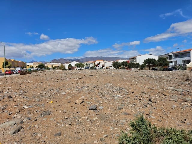 Byggetomt til salgs i Santa Lucía de Tirajana - € 1 490 000 (Ref: 9447156)