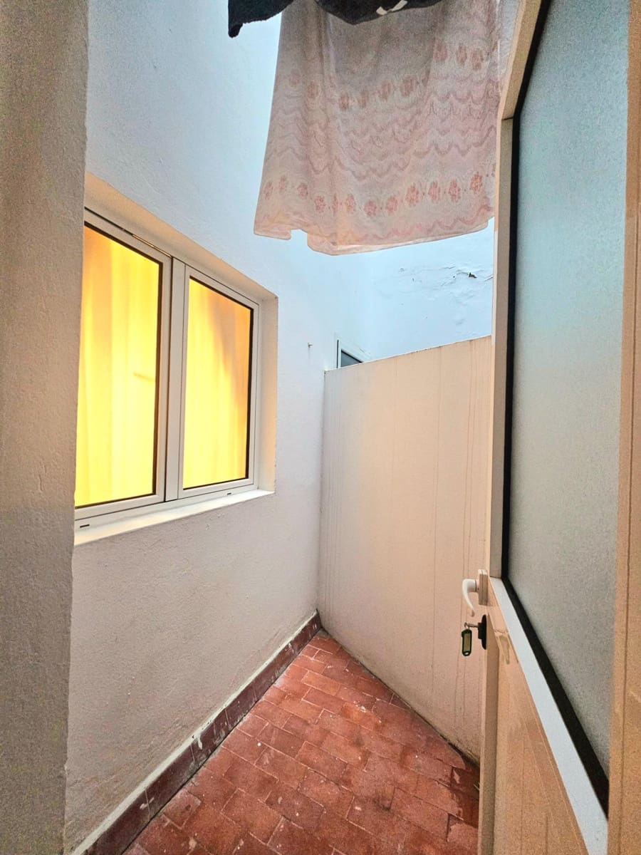 4 bedroom Flat for sale in Las Palmas de Gran Canaria - € 550,000 (Ref: 9447160)