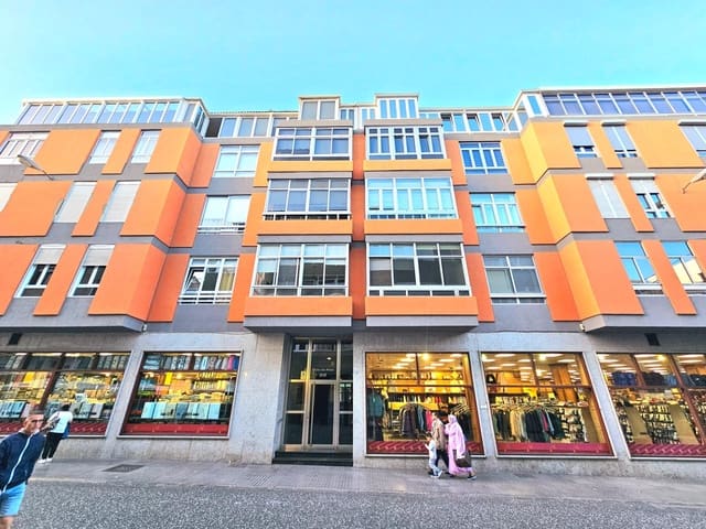 Piso de 4 habitaciones en Santa Catalina - Canteras, Las Palmas de Gran Canaria en venta - 550.000 € (Ref: 9447160)