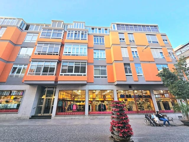 Piso de 4 habitaciones en Santa Catalina - Canteras, Las Palmas de Gran Canaria en venta - 550.000 € (Ref: 9447160)