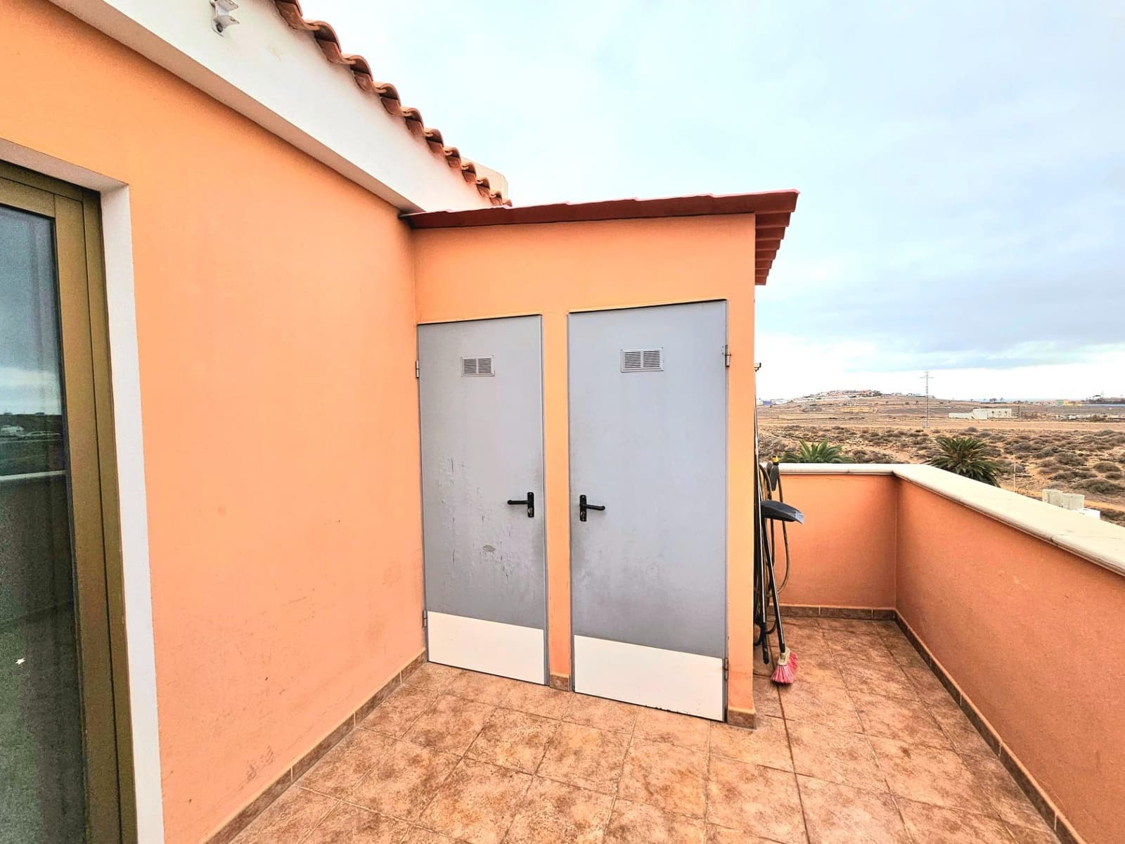 Ático de 2 habitaciones en Telde en venta con garaje - 245.000 € (Ref: 9447161)