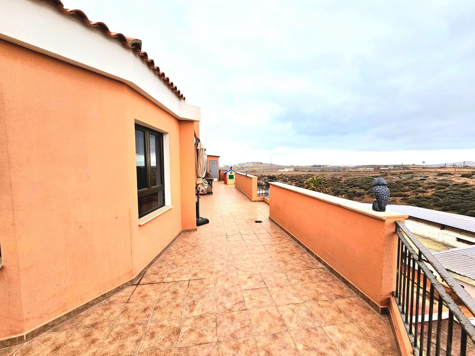 Ático de 2 habitaciones en Telde en venta con garaje - 245.000 € (Ref: 9447161)