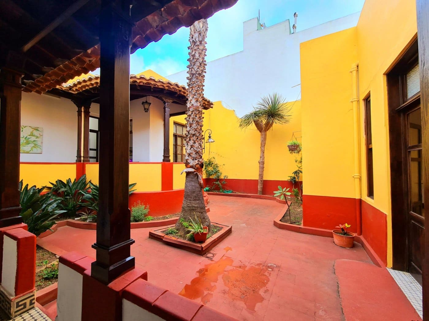 8 sovrum Hus till salu i Arucas med garage - 495 000 € (Ref: 9447162)