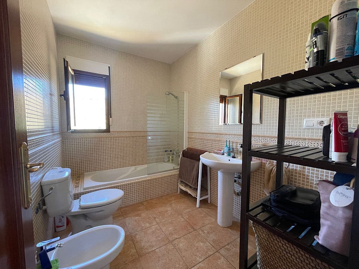 3 sypialnia Finka/Dom wiejski na sprzedaż w Cariatiz z garażem - 219 000 € (Ref: 10153311)
