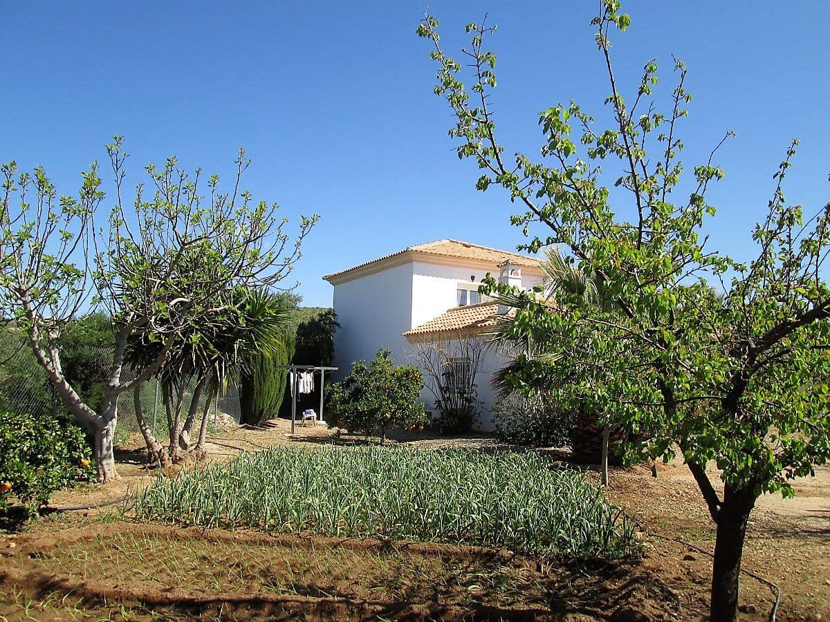 4 soveværelse Finca/Landehus til salg i Sorbas med garage - € 225.000 (Ref: 4543134)