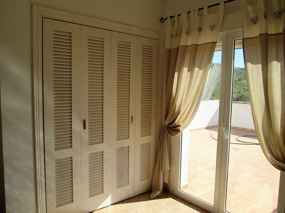 4 soveværelse Finca/Landehus til salg i Sorbas med garage - € 225.000 (Ref: 4543134)