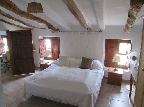 8 soveværelse Finca/Landehus til salg i Cariatiz - € 385.000 (Ref: 4819779)