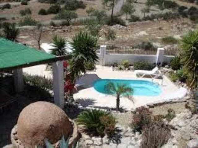 8 slaapkamer Finca/Landhuis te koop in Cariatiz, Sorbas - € 385.000 (Ref: 4819779)