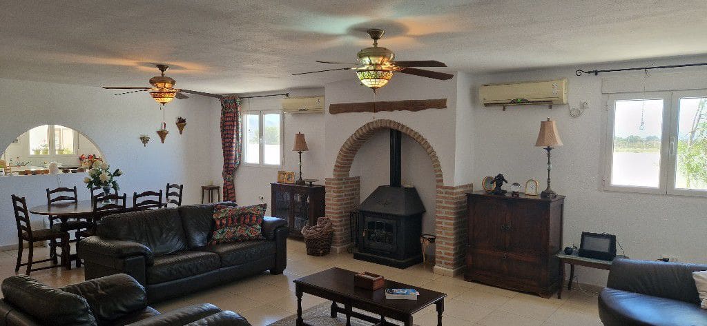 11 soveværelse Finca/Landehus til salg i Tabernas - € 425.000 (Ref: 4822347)