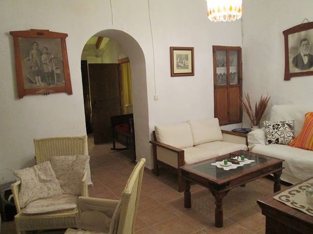 5 slaapkamer Finca/Landhuis te koop in Sorbas - € 145.000 (Ref: 4828226)