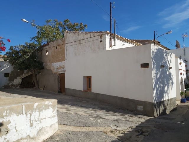 3 camera da letto Casa in vendita in Cariatiz, Sorbas con garage - 55.000 € (Rif: 4854779)