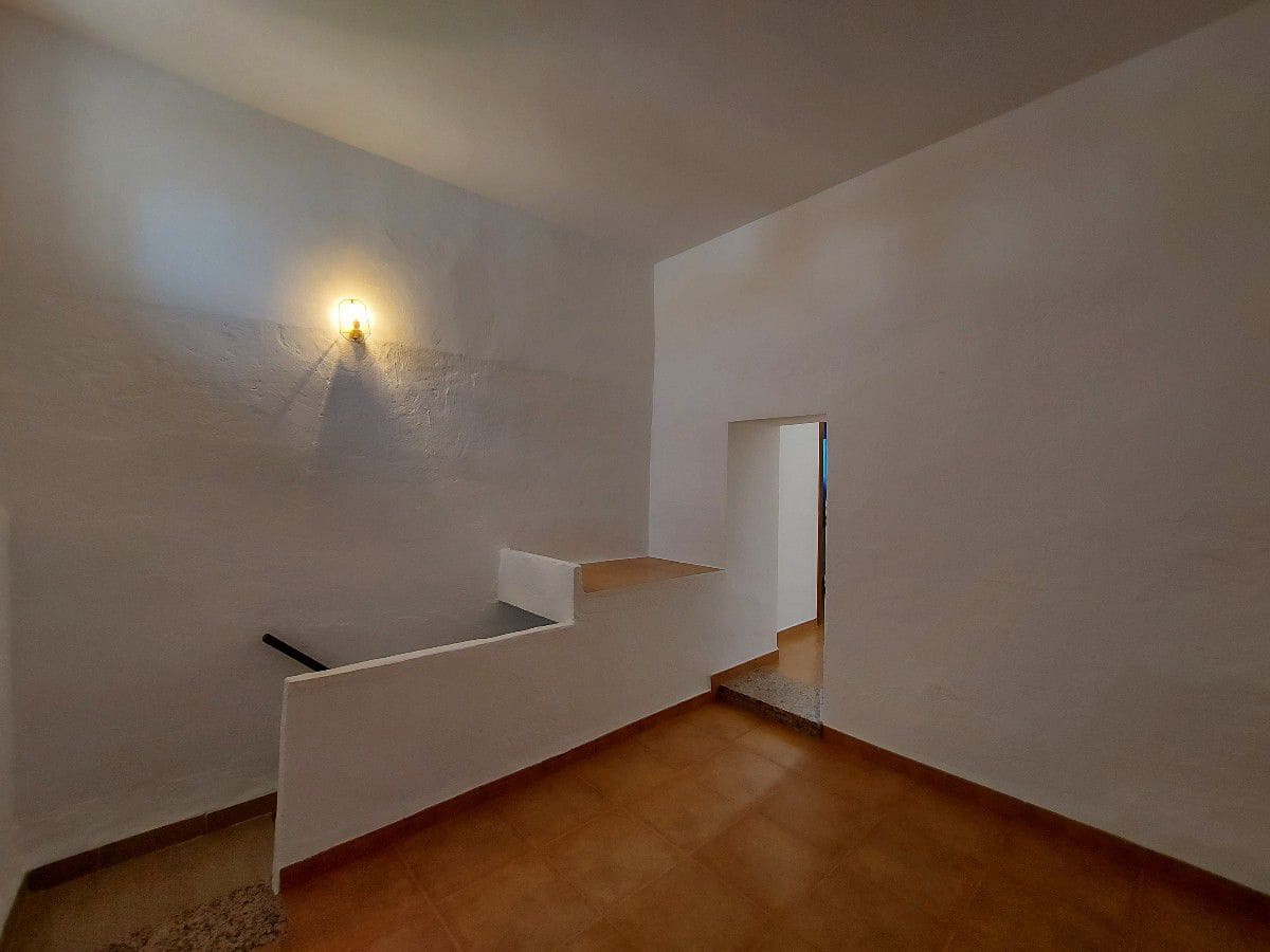 3 bedroom Townhouse for sale in Uleila del Campo € 56,000 (Ref 6384211)