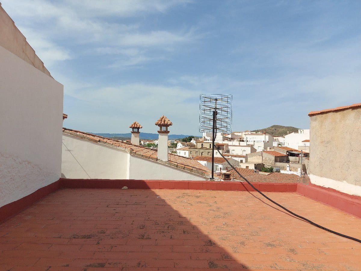 3 bedroom Townhouse for sale in Uleila del Campo € 56,000 (Ref 6384211)