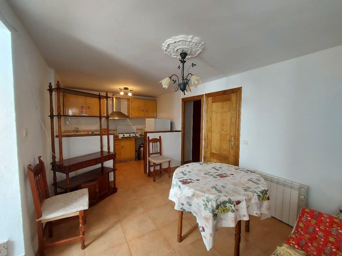 3 bedroom Townhouse for sale in Uleila del Campo € 56,000 (Ref 6384211)