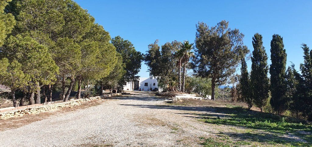5 soveværelse Finca/Landehus til salg i Agua Amarga med garage - € 950.000 (Ref: 6566589)