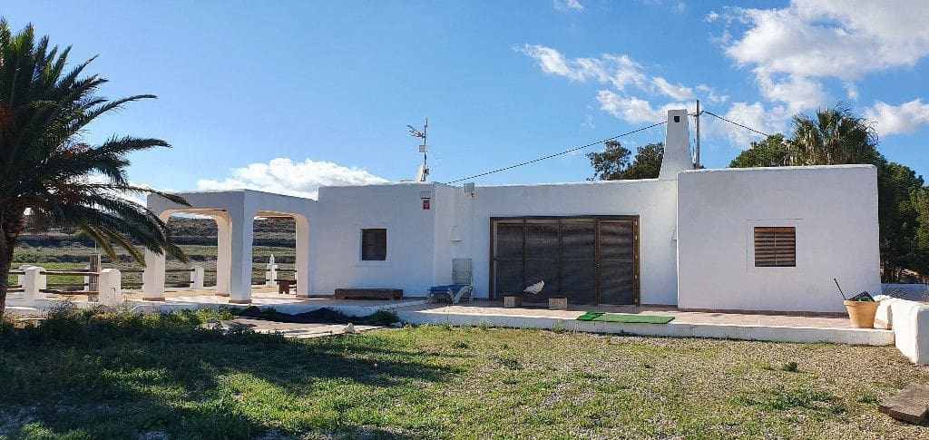 5 soveværelse Finca/Landehus til salg i Agua Amarga med garage - € 950.000 (Ref: 6566589)