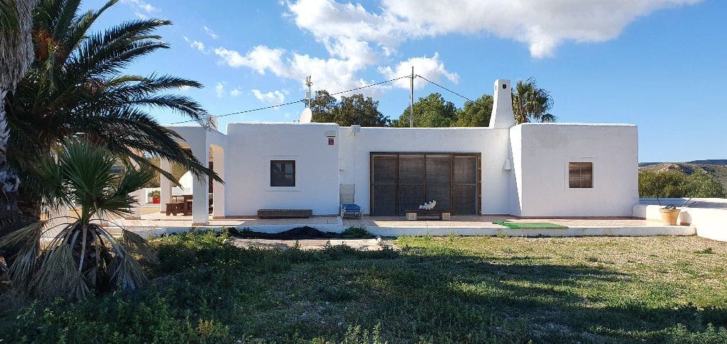 5 soveværelse Finca/Landehus til salg i Agua Amarga med garage - € 950.000 (Ref: 6566589)