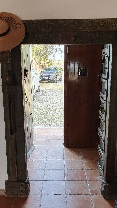 5 soveværelse Finca/Landehus til salg i Agua Amarga med garage - € 950.000 (Ref: 6566589)