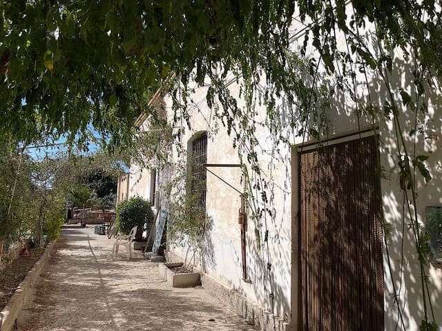 4 soverom Finca/Herregård til salgs i Benahadux med garasje - € 292 000 (Ref: 7190412)