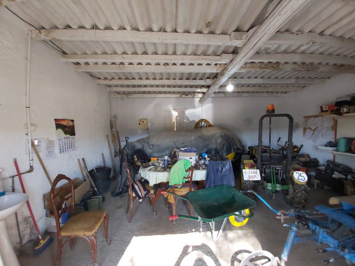 6 bedroom Finca/Country House for sale in Gador with garage - € 400,000 (Ref: 7239082)