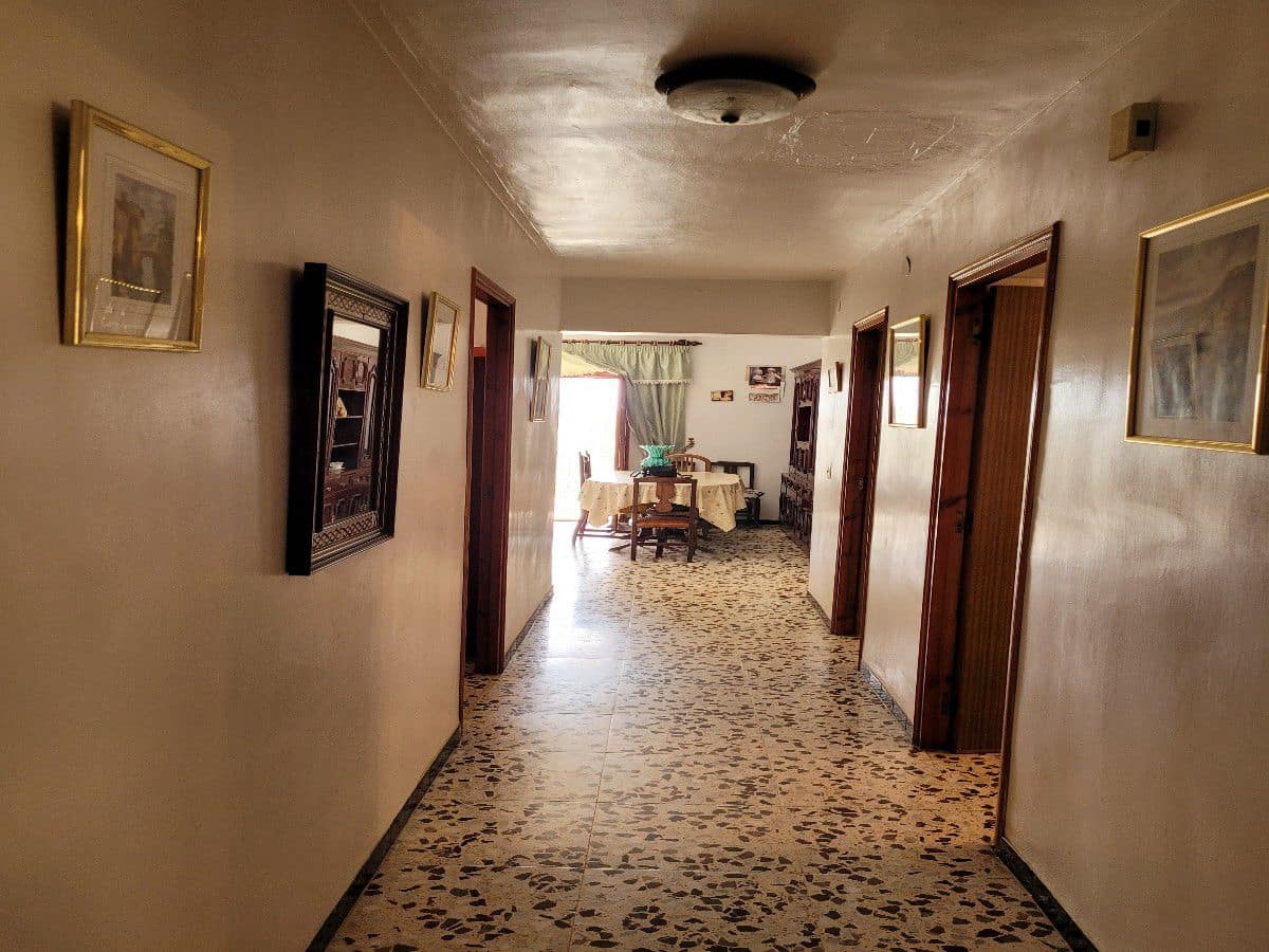 6 bedroom Finca/Country House for sale in Cariatiz with garage - € 168,000 (Ref: 7422710)