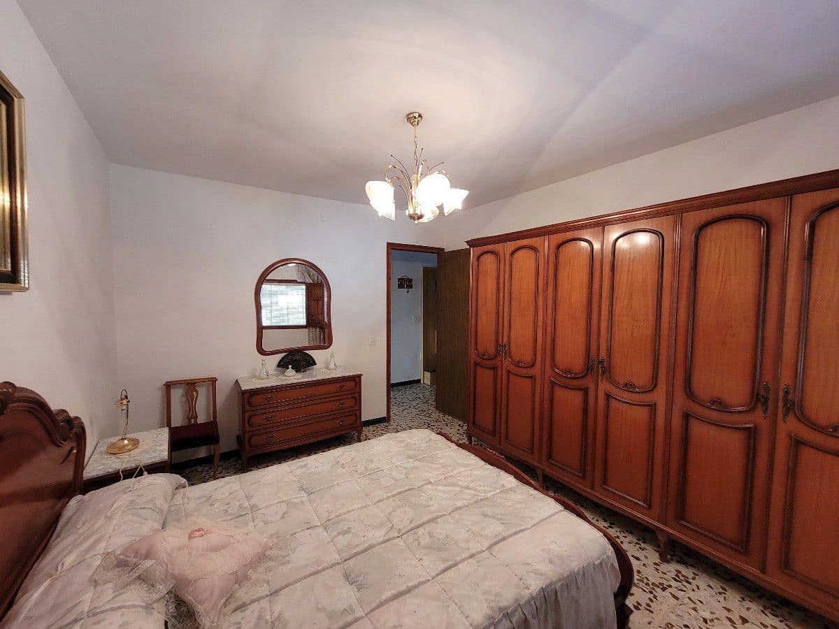 6 bedroom Finca/Country House for sale in Cariatiz with garage - € 168,000 (Ref: 7422710)