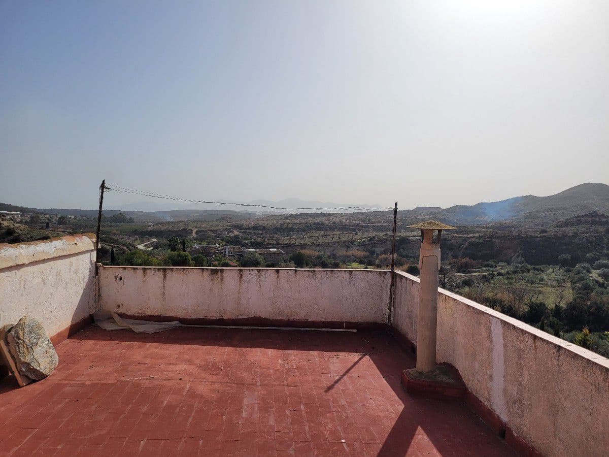 6 bedroom Finca/Country House for sale in Cariatiz with garage - € 168,000 (Ref: 7422710)