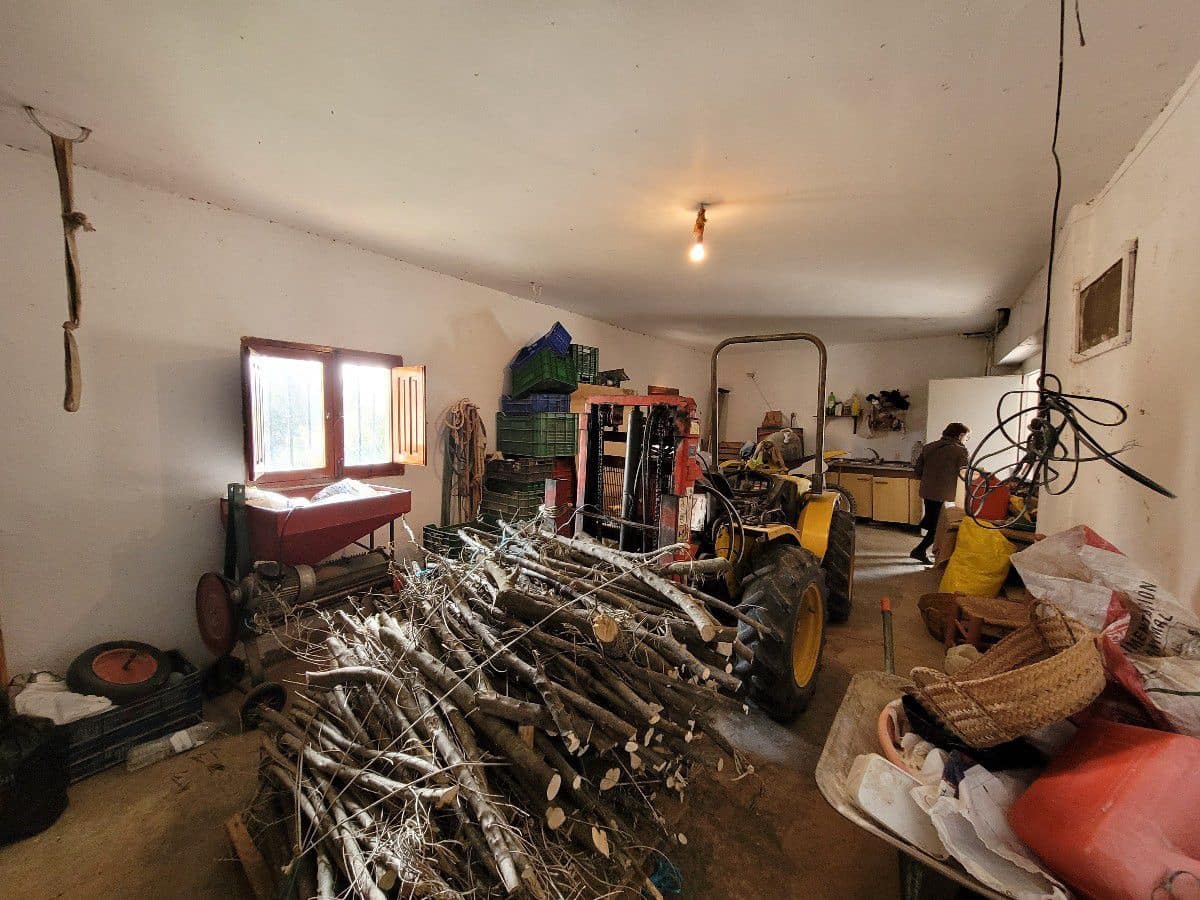 6 bedroom Finca/Country House for sale in Cariatiz with garage - € 168,000 (Ref: 7422710)