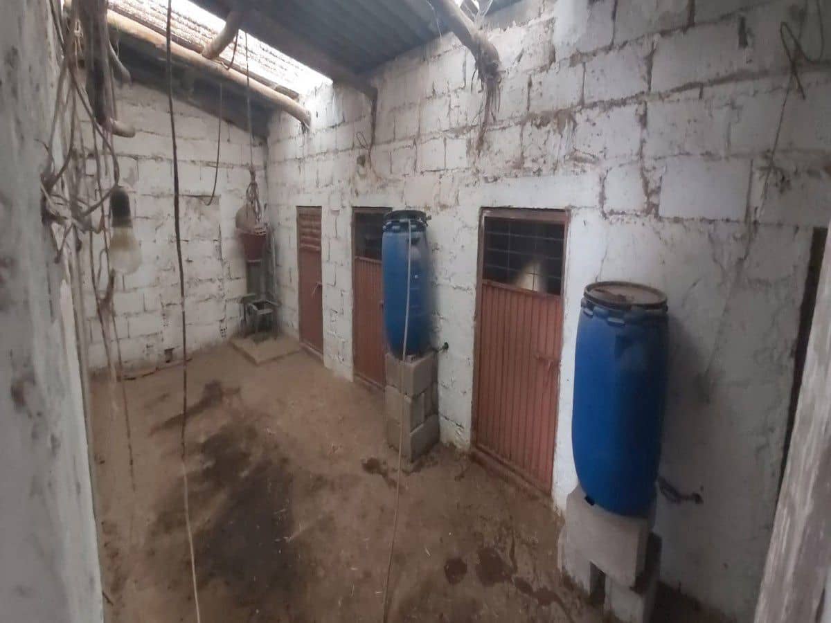 6 bedroom Finca/Country House for sale in Cariatiz with garage - € 168,000 (Ref: 7422710)