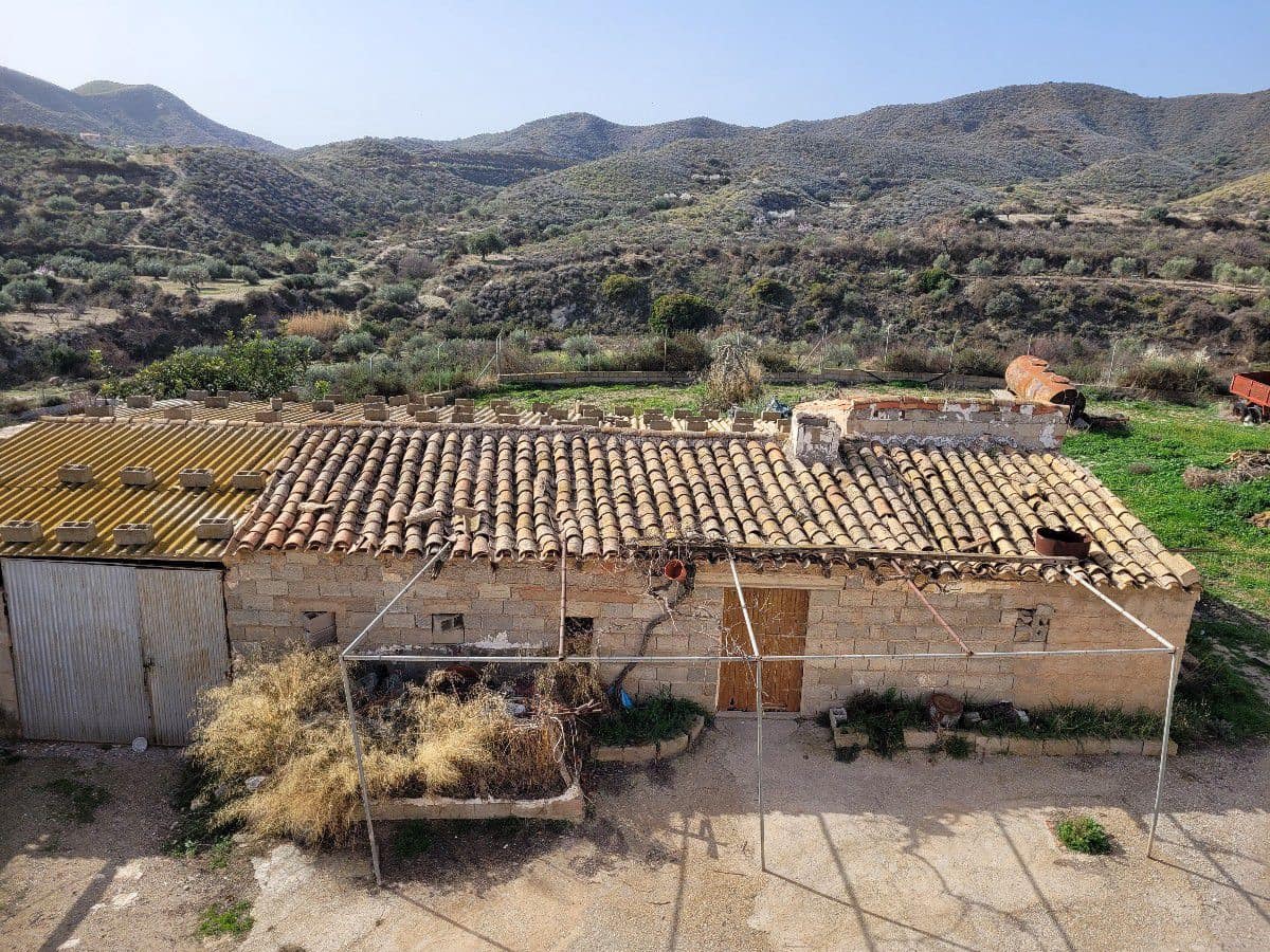6 bedroom Finca/Country House for sale in Cariatiz with garage - € 168,000 (Ref: 7422710)