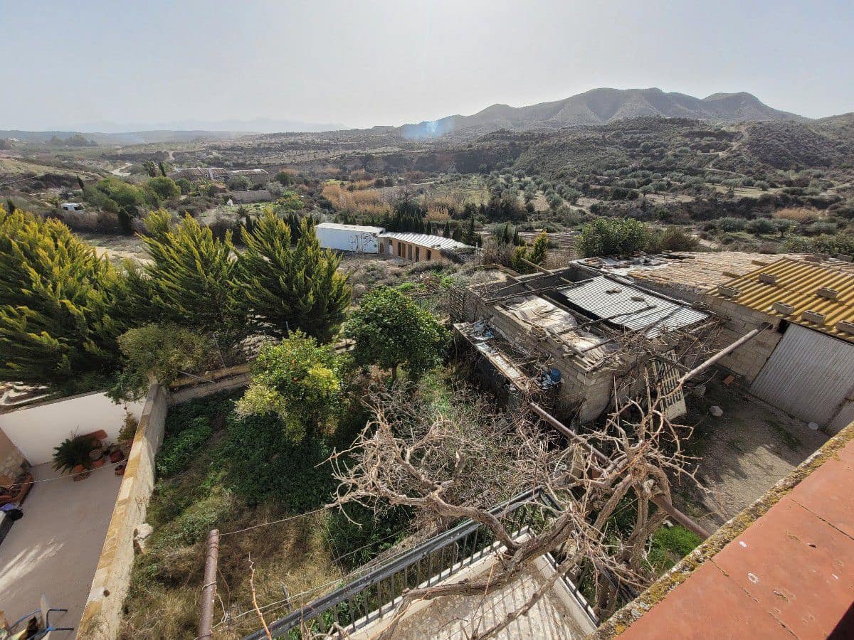 6 bedroom Finca/Country House for sale in Cariatiz with garage - € 168,000 (Ref: 7422710)