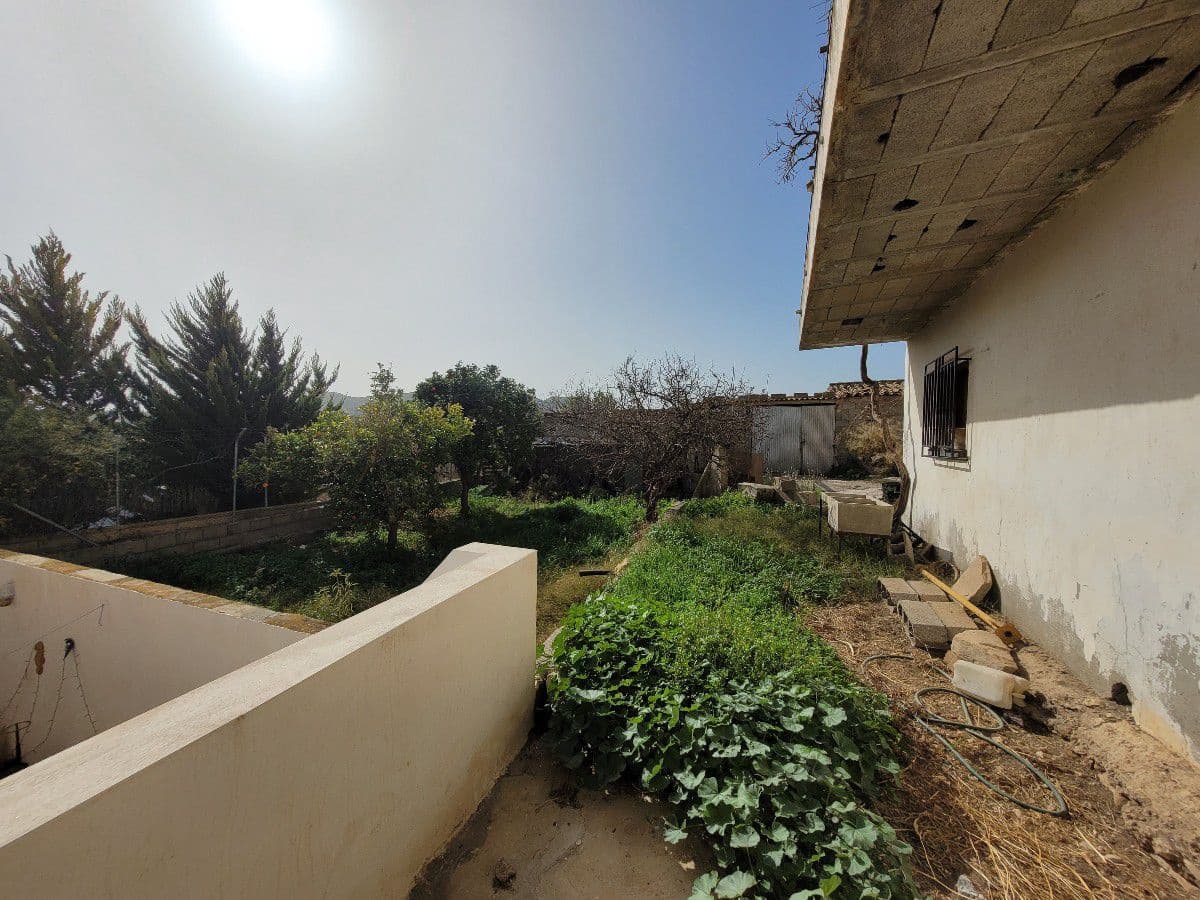 6 bedroom Finca/Country House for sale in Cariatiz with garage - € 168,000 (Ref: 7422710)