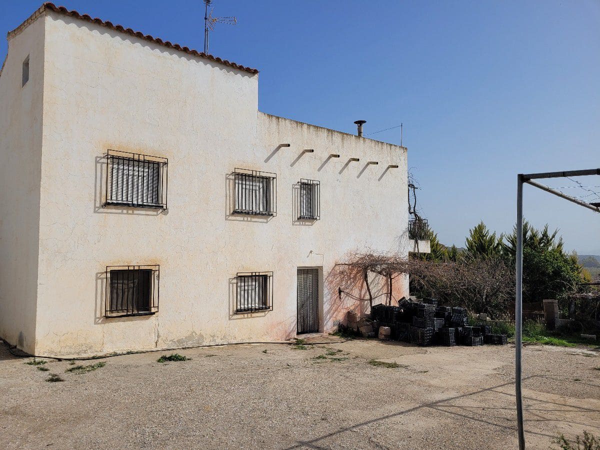 6 bedroom Finca/Country House for sale in Cariatiz with garage - € 168,000 (Ref: 7422710)