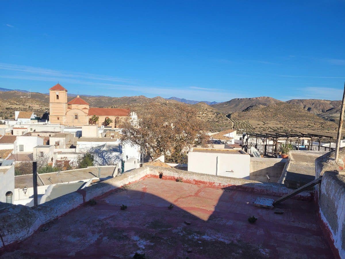 4 sypialnia Dom na sprzedaż w Lucainena de las Torres z garażem - 47 000 € (Ref: 7470518)