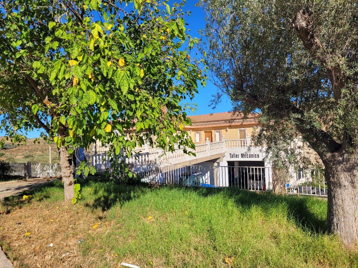 4 soveværelse Virksomhed til salg i Sorbas med garage - € 500.000 (Ref: 7558247)