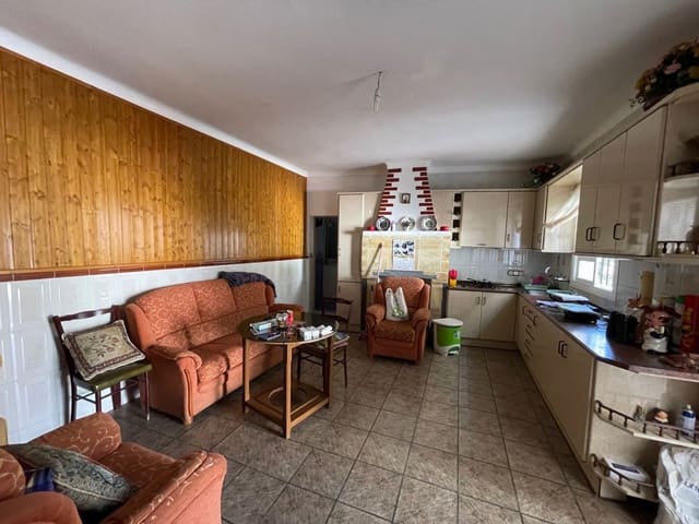 6 slaapkamer Finca/Landhuis te koop in Senés met garage - € 170.000 (Ref: 8076851)