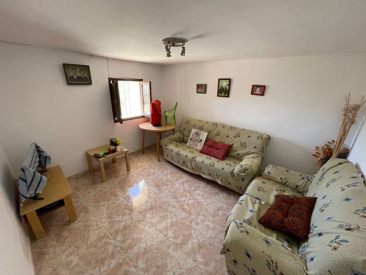 7 soveværelse Byhus til salg i Cariatiz - € 106.000 (Ref: 8435054)